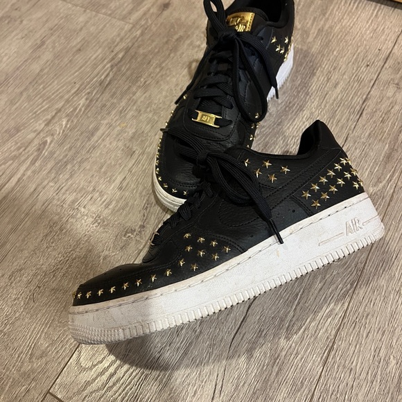 Nike Black leather Air Force one with gold stars size 8 - Picture 2 of 7